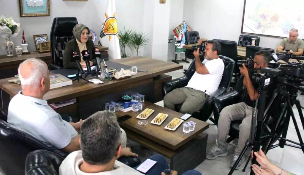 ak parti kutahya il baskanindan belediye meclisi aciklamalari Sa5ImdVu