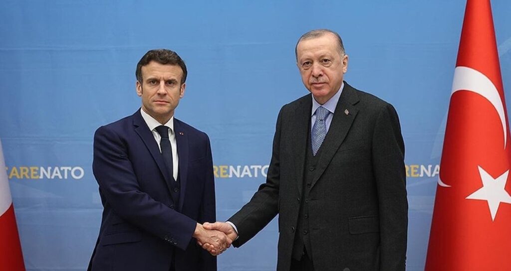 cumhurbaskani erdogan macron ile telefonda gorustu qexsZwM7