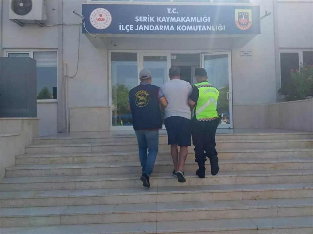 firari hukumlu antalyada yakalandi e4Jxbqcn
