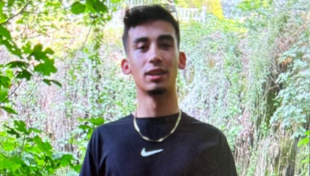 adem 21 gunluk yasam savasini kaybetti DCfAr1uc