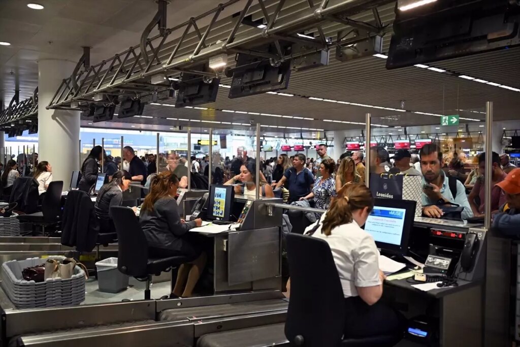 avrupa havalimanlarinda siber saldiri 7tHHnZXU