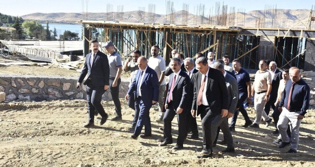 dere yatagi uyarilari gormezden gelindi akpli vekil ve vali yerinde inceledi 4P32LhVg