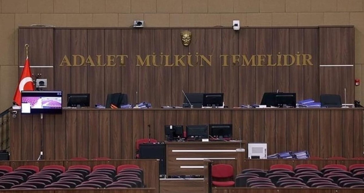 erdogandan sikayetci olan avukatlara cumhurbaskanina hakaret sorusturmasi BKQJhQFw