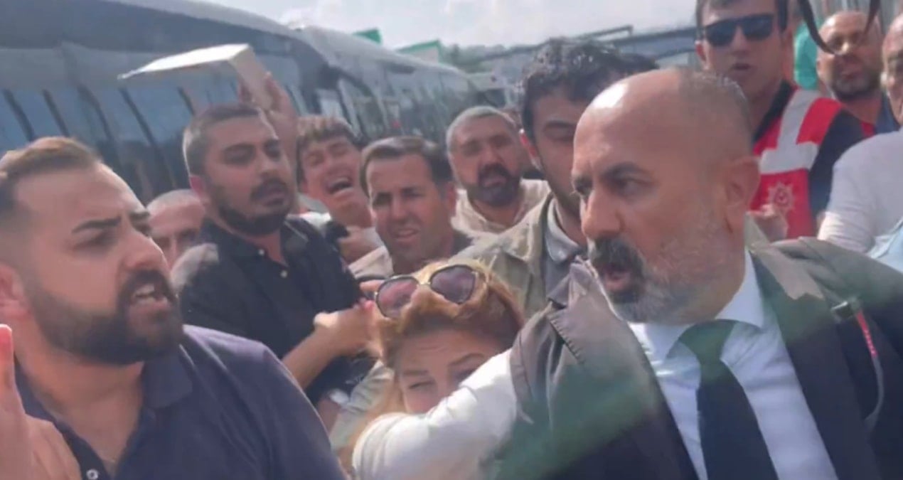 gursel tekinin ekibi de tepkilerden nasibini aldi R5cqPCHK