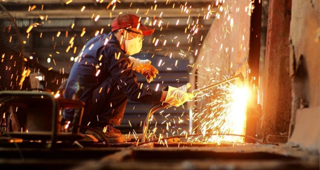 imalat sanayisinde kapasite kullanimi eylulde yukseldi EVqeW7Ow