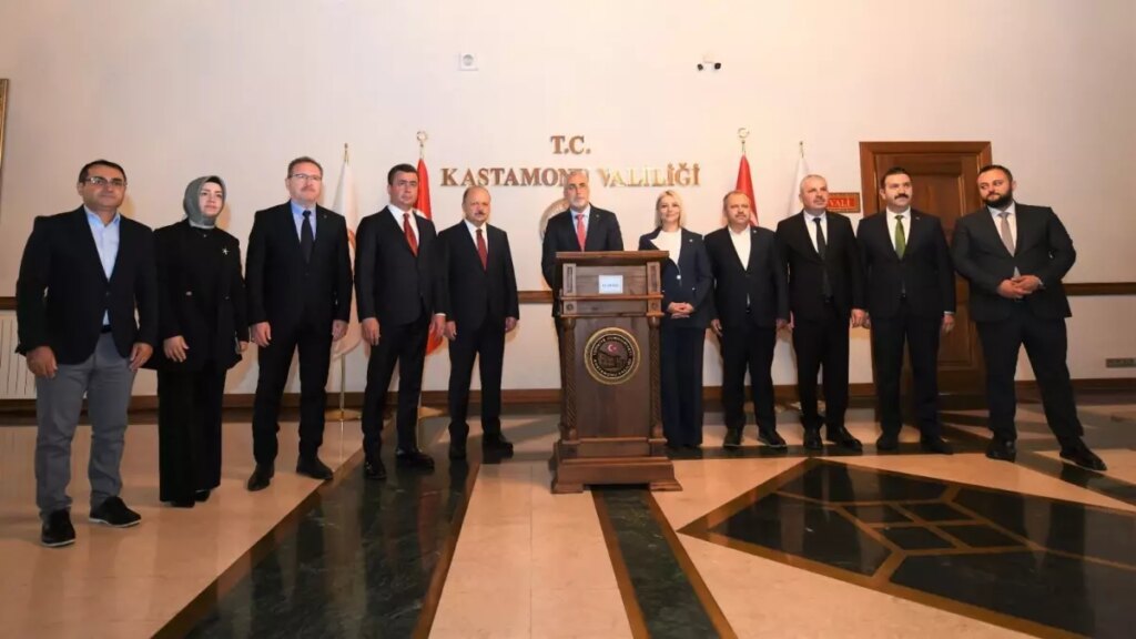 turkiye yuzyilinda buyume ve istihdam rekoru QN8Z4HJw