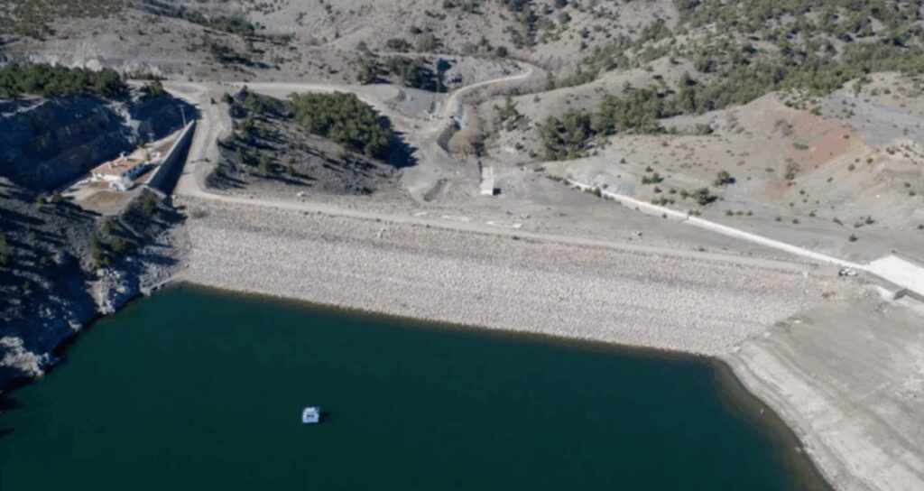 usakin icme suyu sorununu cozecek projede su aktarilmaya baslandi sbeedODj