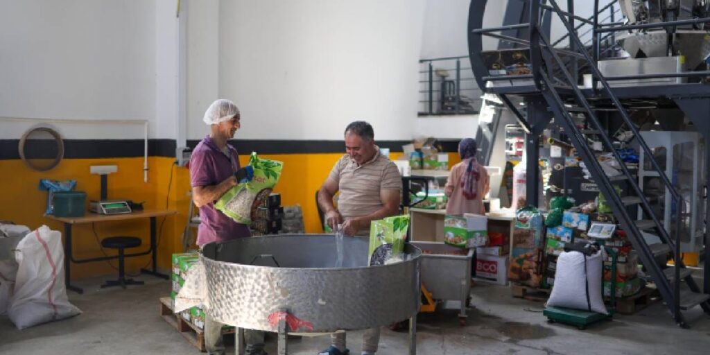 vanli gulsima hayalini fabrikaya donusturdu 86 urunle 50 kisiye is imkani sagliyor ta6qz4Kr