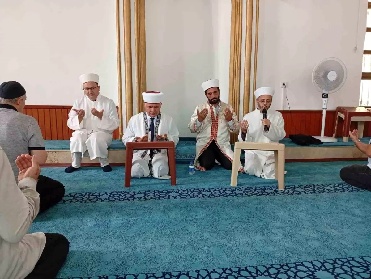 koycegizde din gorevlileri ve gecmisler icin dua programi duzenlendi lKZw3Vsz