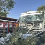 malatyada feci kaza freni arizalanan kamyon 7 konteyner is yerine carpti 3mPuVKNG