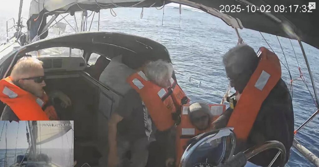 sumud filosunun son aktivisti de serbest birakildi A3JkFnz7.jpg