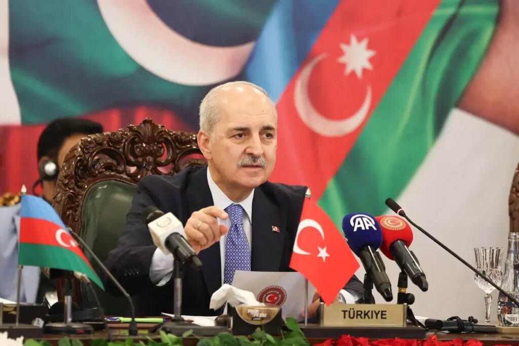 tbmm baskani kurtulmus azerbaycan pakistan ve turkiye uclu parlamento baskanlari toplantisi acilisinda konustu XRybigmW.jpg