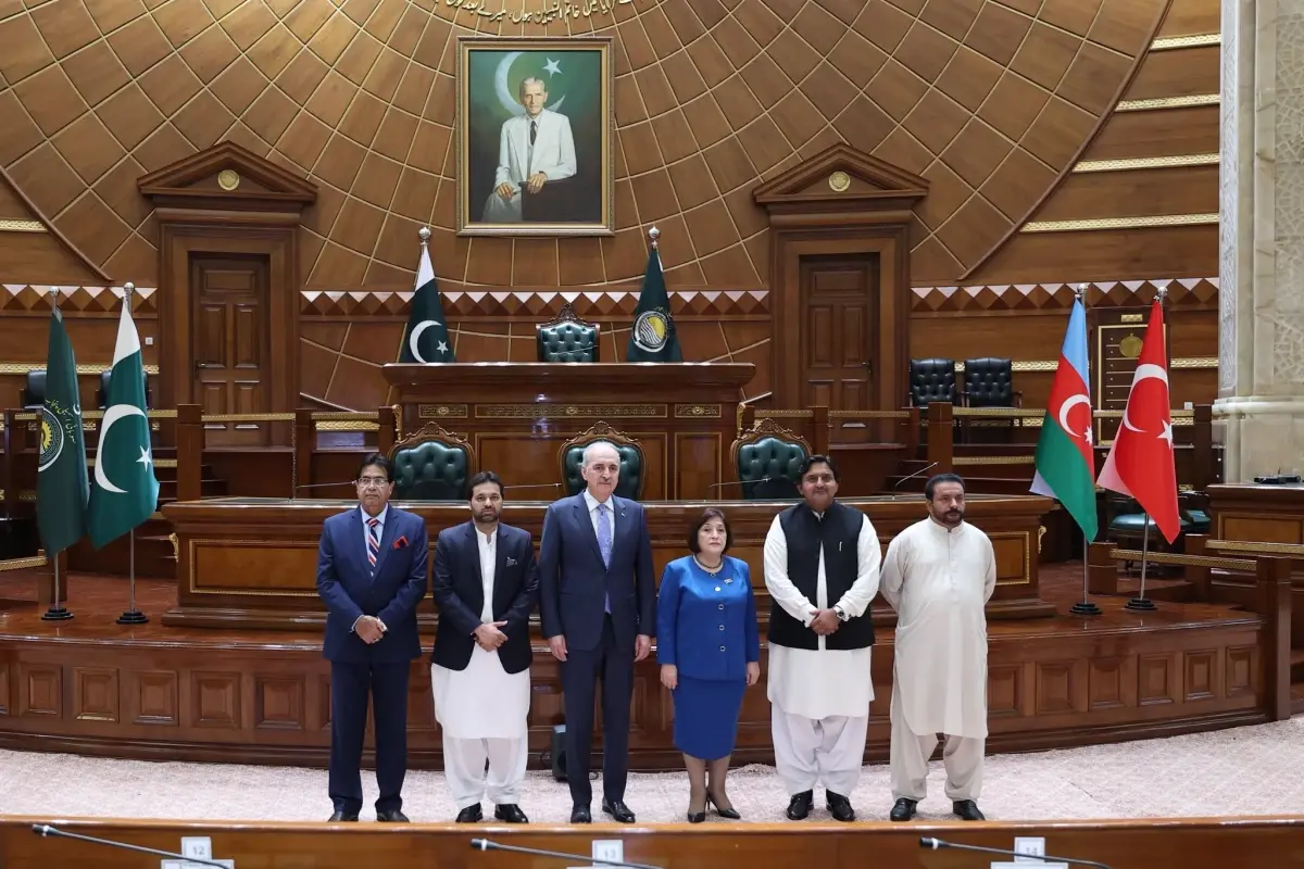 tbmm baskani numan kurtulmus pakistanda pencap eyalet meclisini ziyaret etti YqiQaTxs.jpg