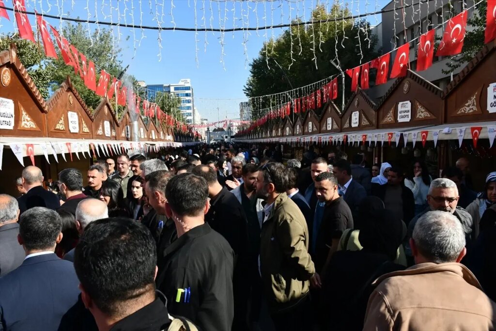 batmanda 3 gastronomi fuari acildi 3ir591q1.jpg