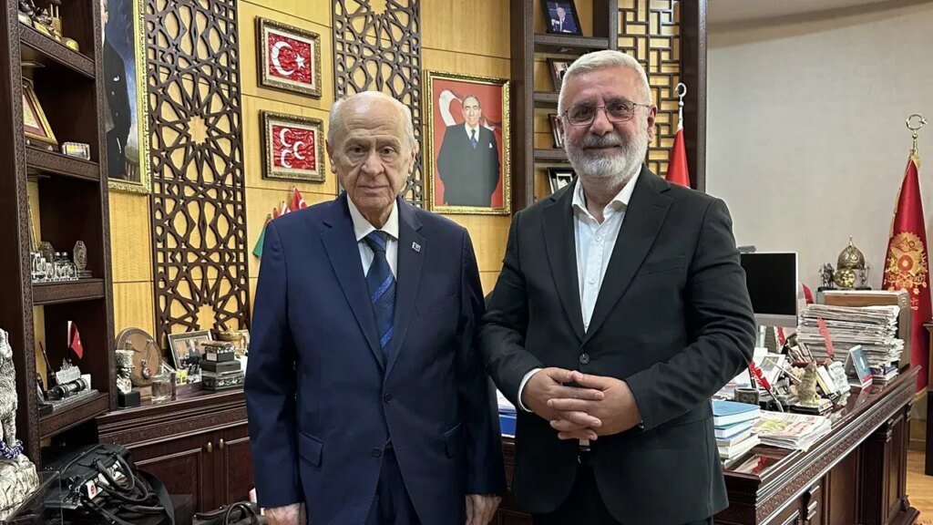 mehmet metiner devlet bahceli ile gorustu ne konustular FvHiyVVC.jpg