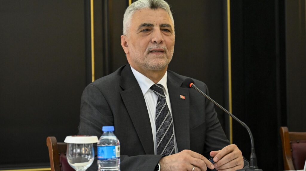 ticaret bakani bolat 2025 yilindan 32 milyon urun denetlendi 24 milyar tl ceza kesildi dq1ERjYA.jpg