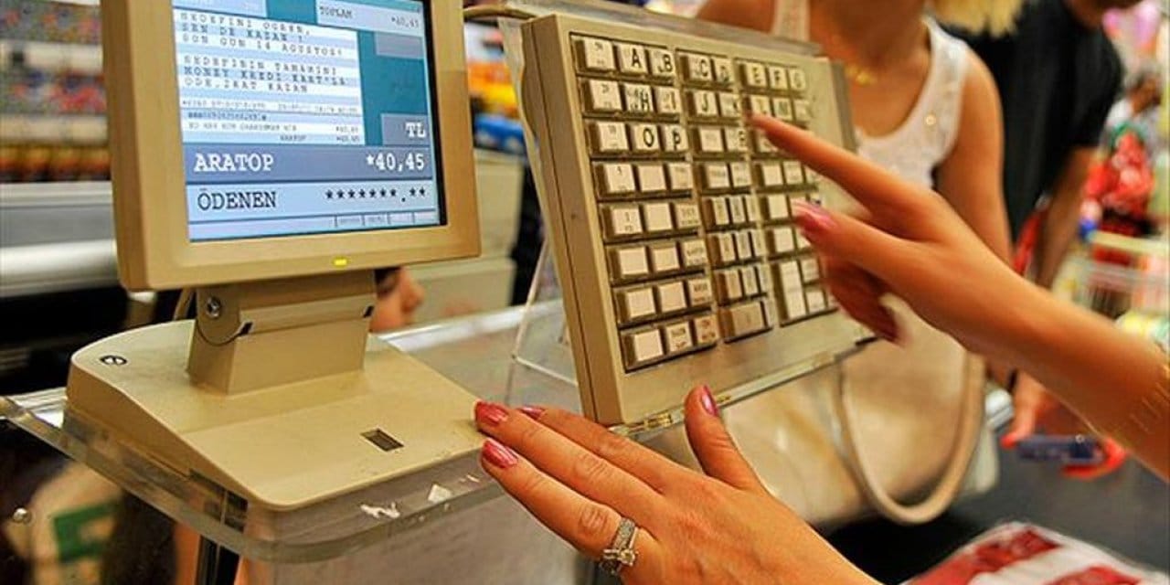 Market çalışanlarının saatlik ücretleri dudak uçaklattı