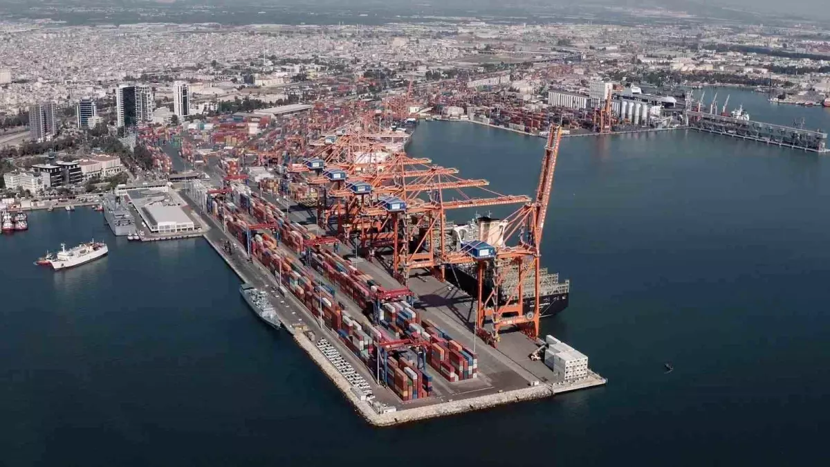 turkiye-limanlarinda-rekor-yuk-elleclemesi-8QZLJShU.jpg