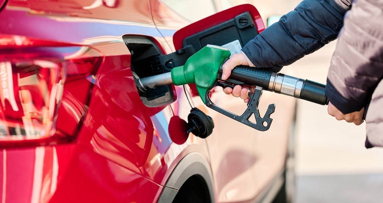 Akaryakıt Fiyatlarına Büyük İndirim: Motorin ve Benzin Ucuza Geliyor