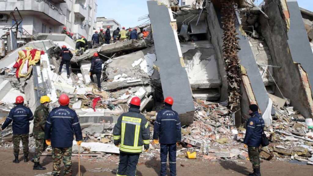 ezgi-apartmani-davasinda-yeni-gelisme-876-yila-kadar-hapisle-yargilanan-danaciya-tahliye-bXwI6tzF