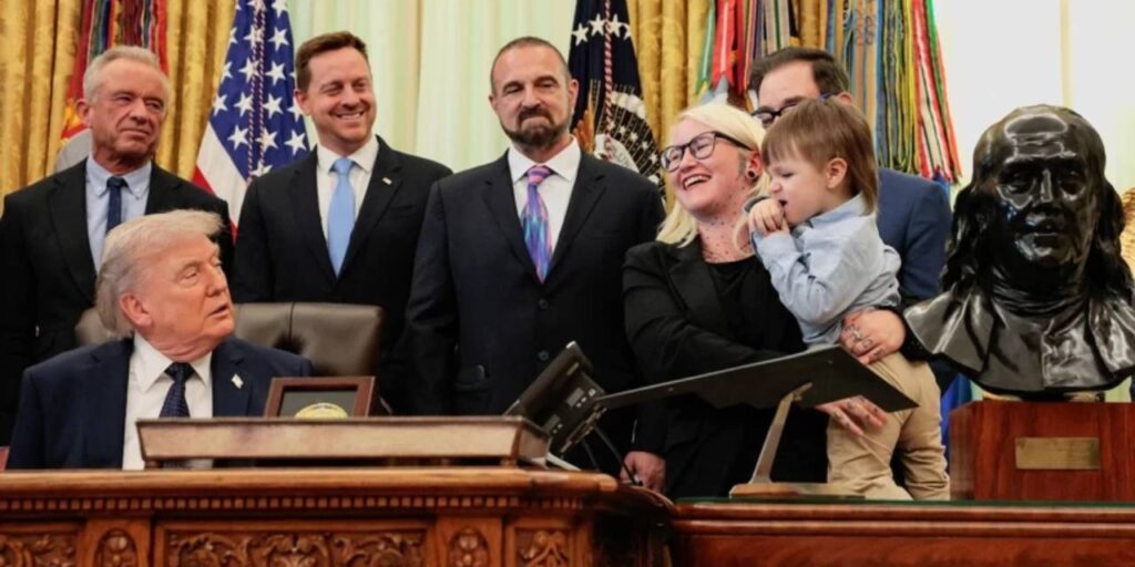 trumpin-davet-ettigi-mucize-cocuk-beyaz-sarayi-karistirdi-hikayesi-gundem-oldu-5s1rxgLj