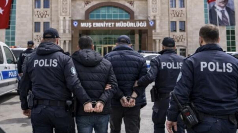 musta-firari-hukumlulere-safak-operasyonu-teror-ve-uyusturucu-suclulari-yakalandi-lYCIFcUz